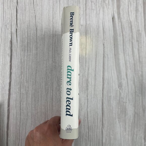 📚 3/$25 Dare to Lead by Brene Brown | Hardcover Book - Picture 6 of 6